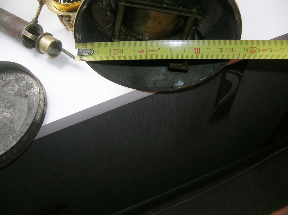 ANCIENNE LAMPE A MECANISME HORLOGERIE type CARCEL