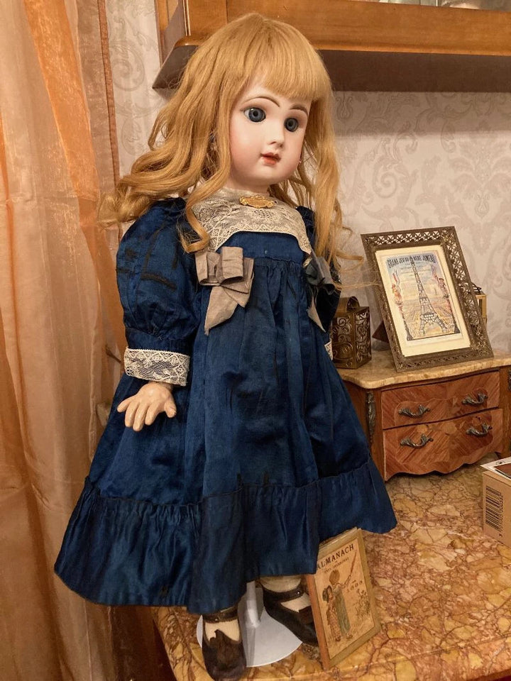 poupée JUMEAU - Bébé JUMEAU -Luminous and exceptional JUMEAU doll