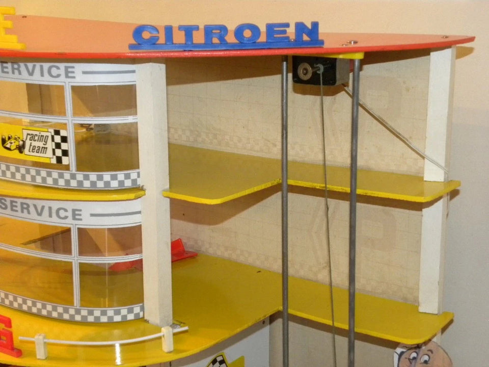JOUET ANCIEN GARAGE CITROEN STATION SERVICE ESSO DEPREUX POUR NOREV DINKY CIJ +