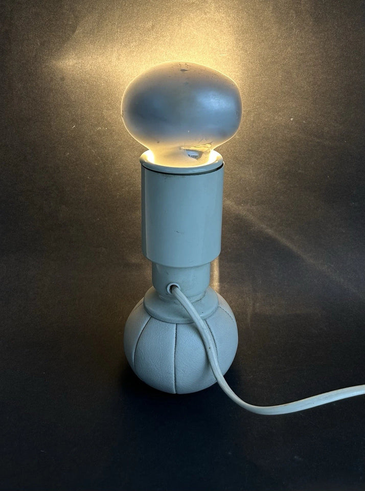 lampe de bureau design Gino Sarfatti Arteluce 600c cuir métal 1970