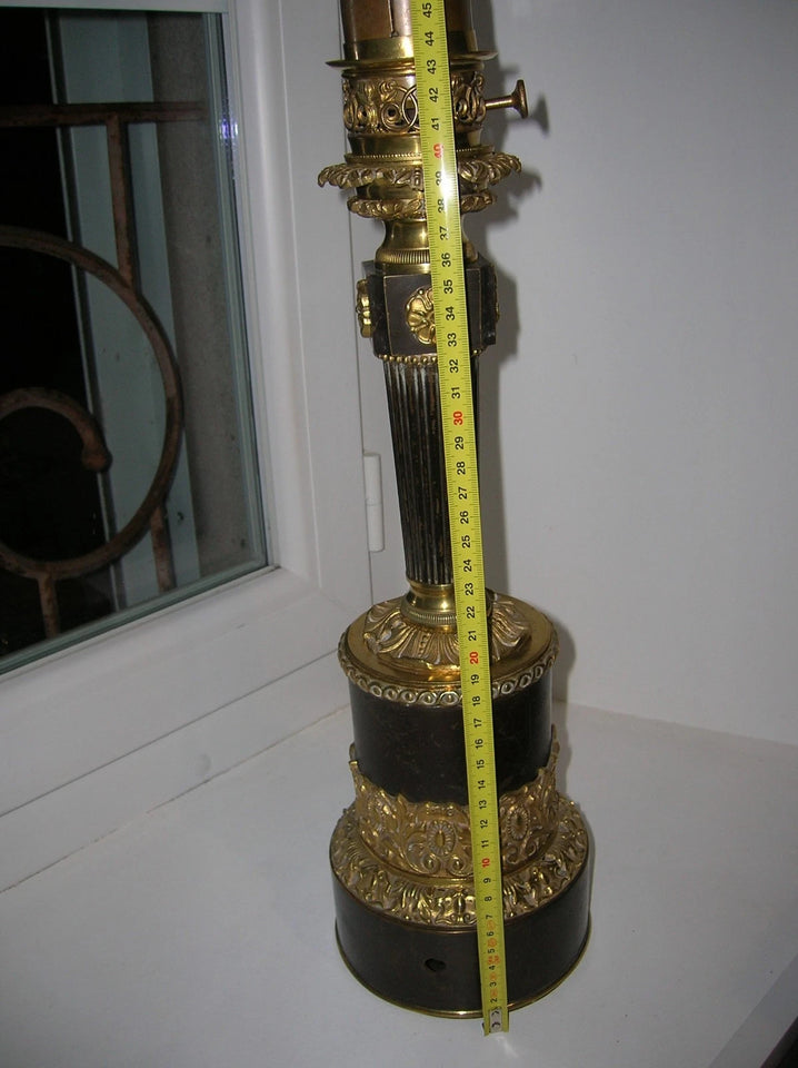 ANCIENNE LAMPE A MECANISME HORLOGERIE type CARCEL