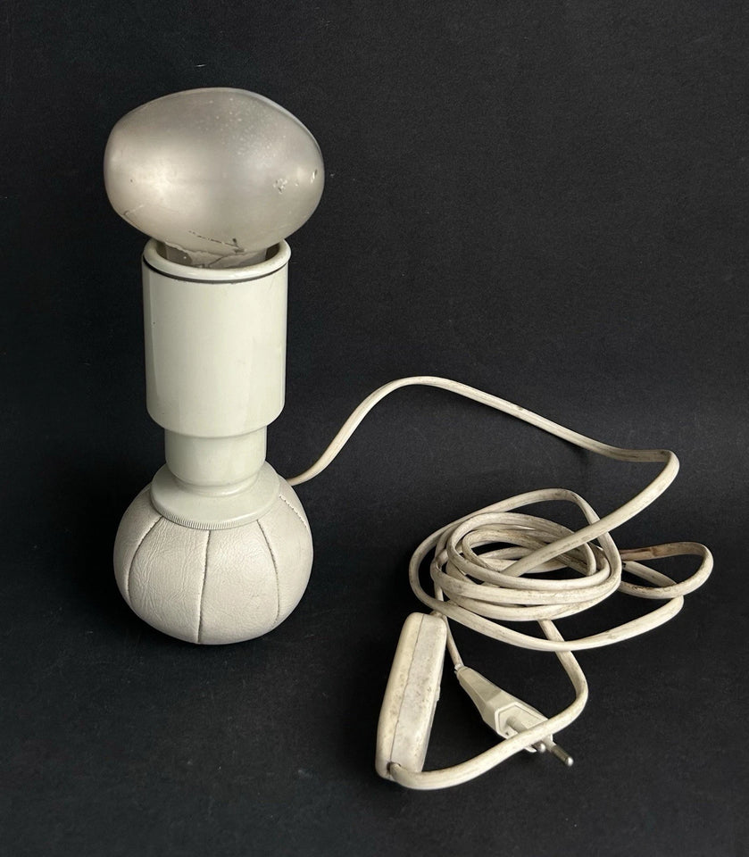 lampe de bureau design Gino Sarfatti Arteluce 600c cuir métal 1970