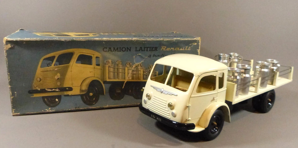 CIJ - CAMION LAITIER - RENAULT - JOUET ANCIEN