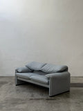 Canapé deux places Cassina Maralunga 40 design années 70 tissu bleu