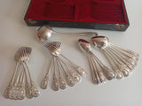 ANCIEN SERVICE DE TABLE CHRISTOFLE 25 PIECES - MODELE EMPIRE A MEDAILLON PERLE
