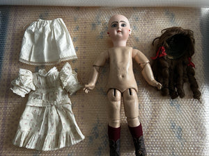 Rare Poupée Jumeau - bouche fermée - Fouquet Douville Taille 10