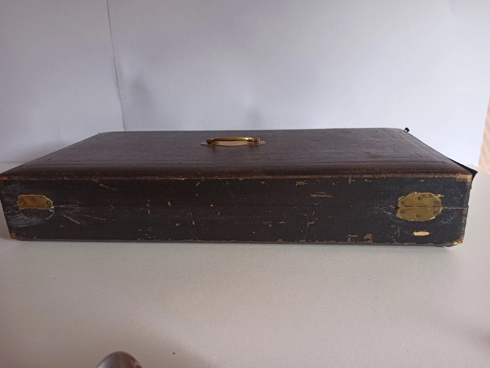 ANCIEN SERVICE DE TABLE CHRISTOFLE 25 PIECES - MODELE EMPIRE A MEDAILLON PERLE