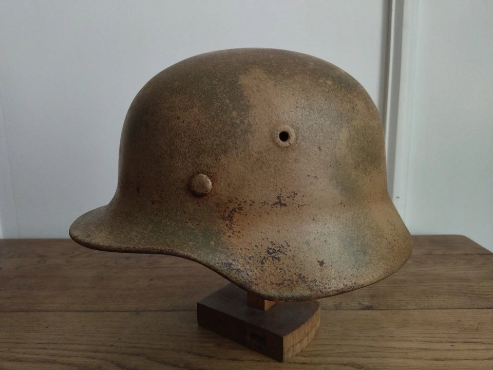 Coque casque Allemand WW2 M40 avec son cerclage.