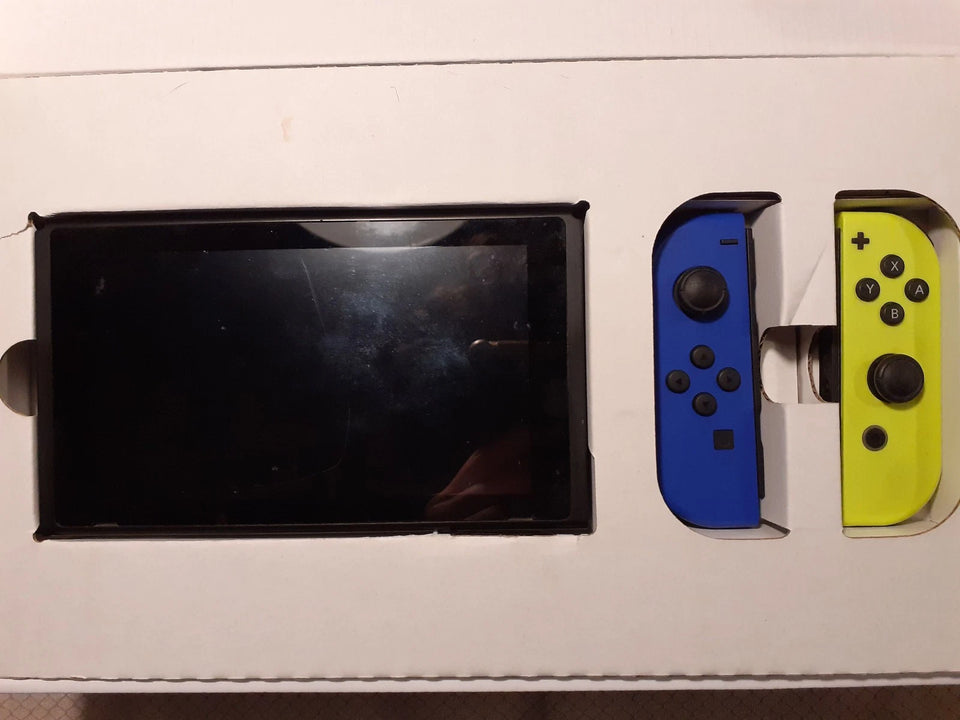 Nintendo Switch 32 Go Console Portable avec Manettes Joy-Con