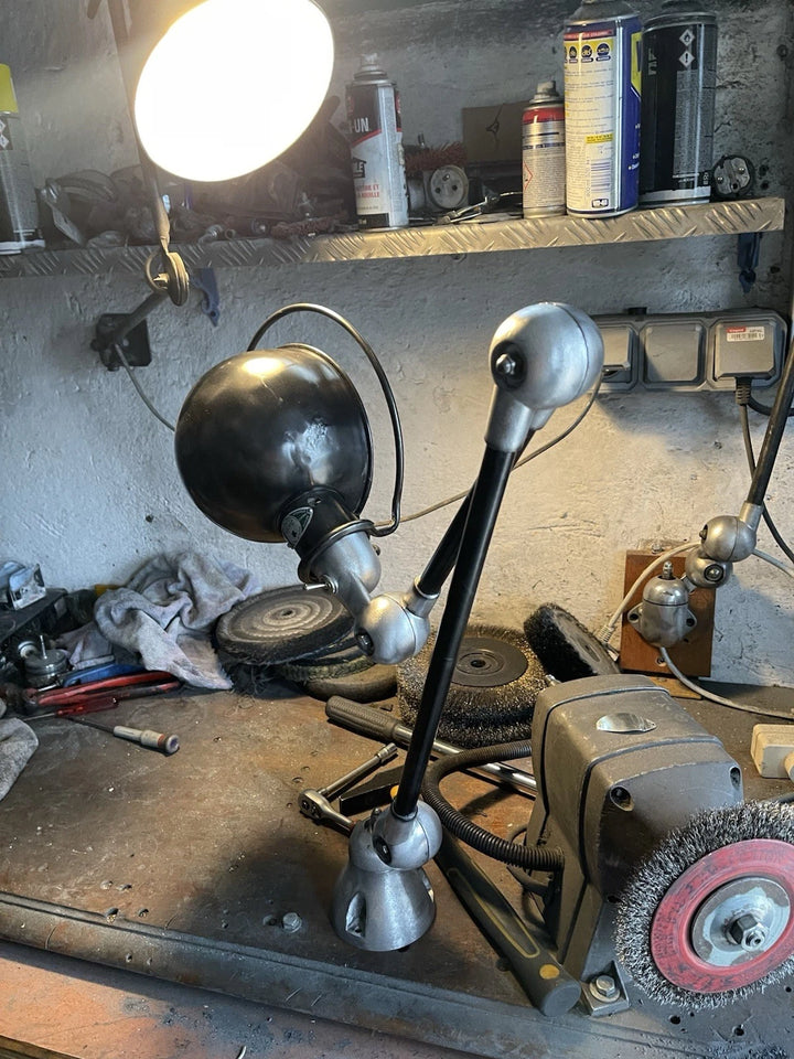 lampe Jieldé finition graphite poli
