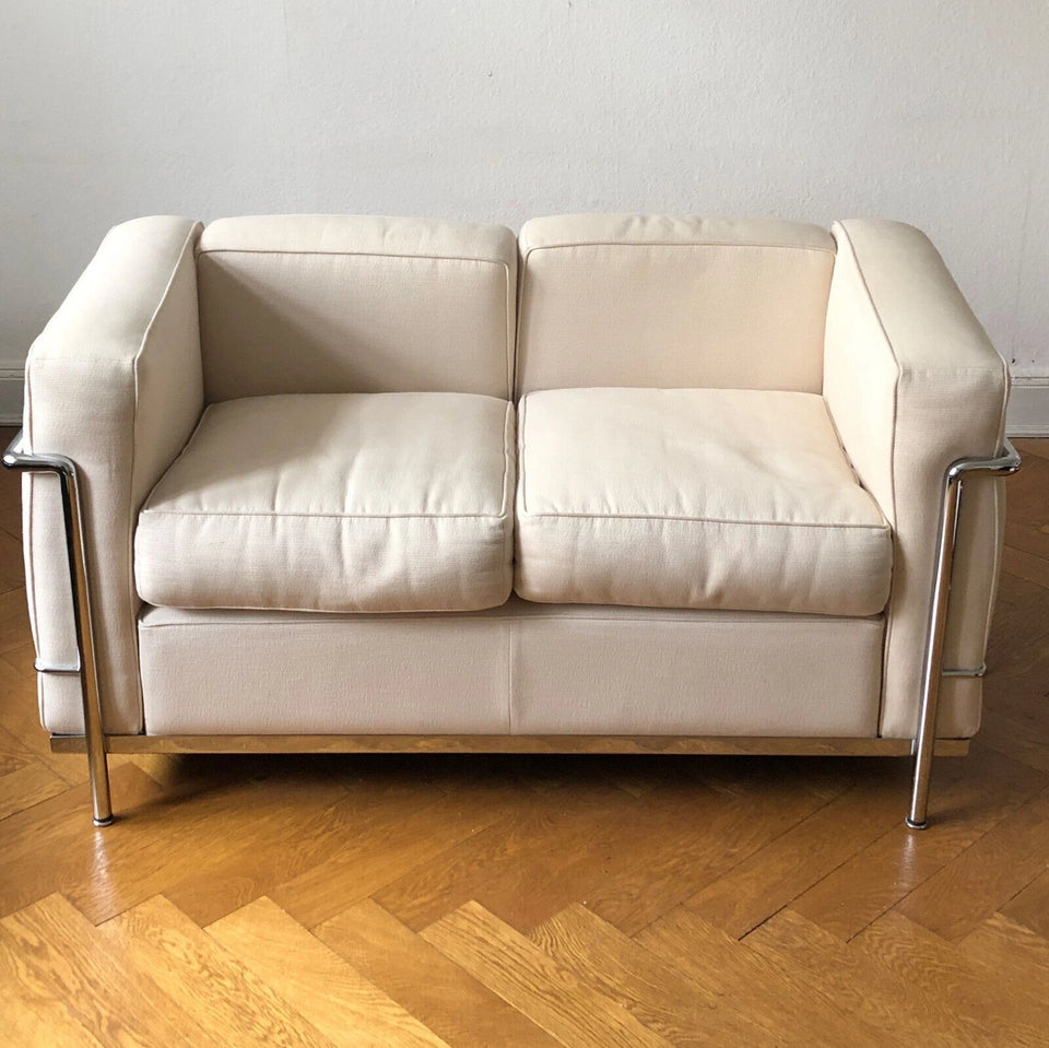 Deux canapés originaux Cassina LC2 - Le Corbusier / Perriand / Jeanneret-