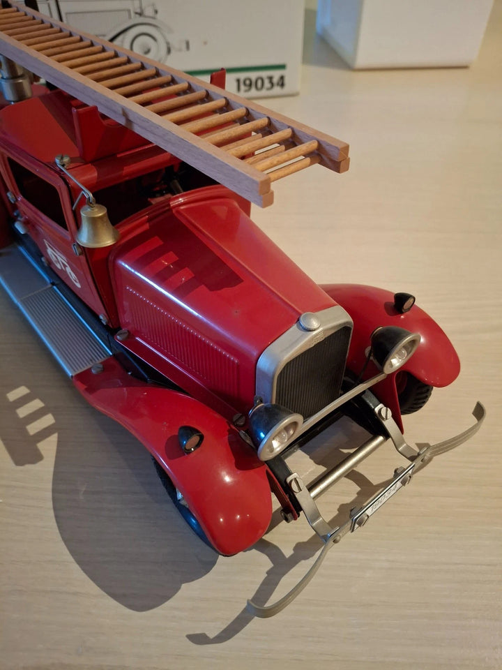 Märklin 19034 - Jouet ancien, camion pompier