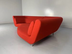 Canapé Ligne Roset "Yang" - En tissu rouge Kvadrat "Divina"