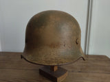 Coque casque Allemand WW2 M40 avec son cerclage.
