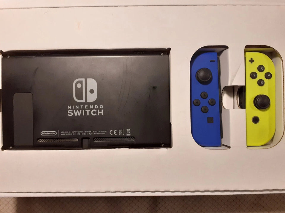 Nintendo Switch 32 Go Console Portable avec Manettes Joy-Con
