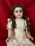 Rare Poupée Jumeau - bouche fermée - Fouquet Douville Taille 10