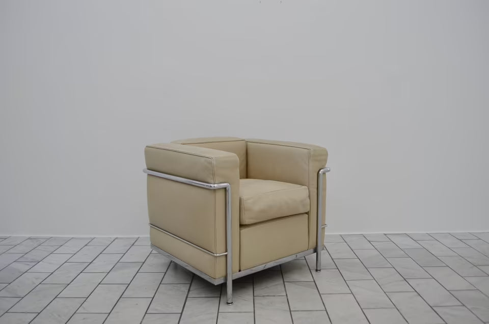 Fauteuil en cuir CASSINA LC2 Le Corbusier Z Cuir naturel 1v2