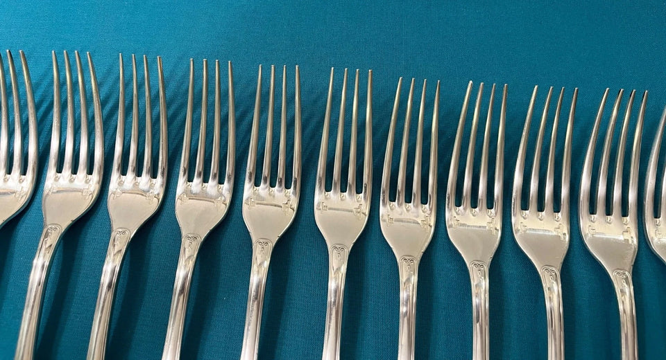 ménagère BRILLANT  49 pièces CHRISTOFLE modèle MALMAISON métal argenté EMPIRE