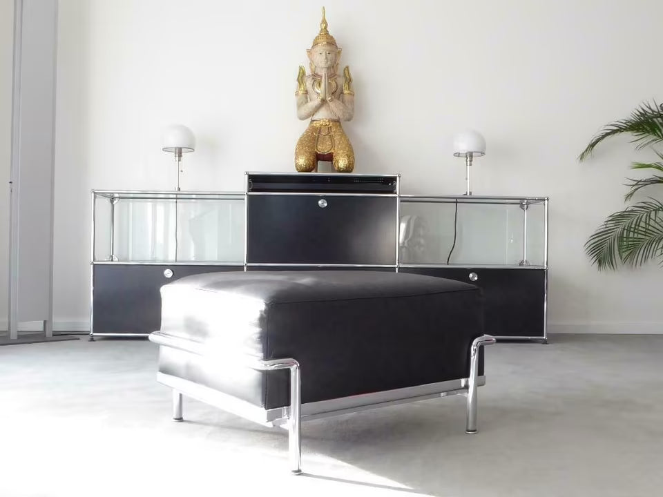 Tabouret Cassina Le Corbusier LC2 LC3 Cuir noir, Chrome,