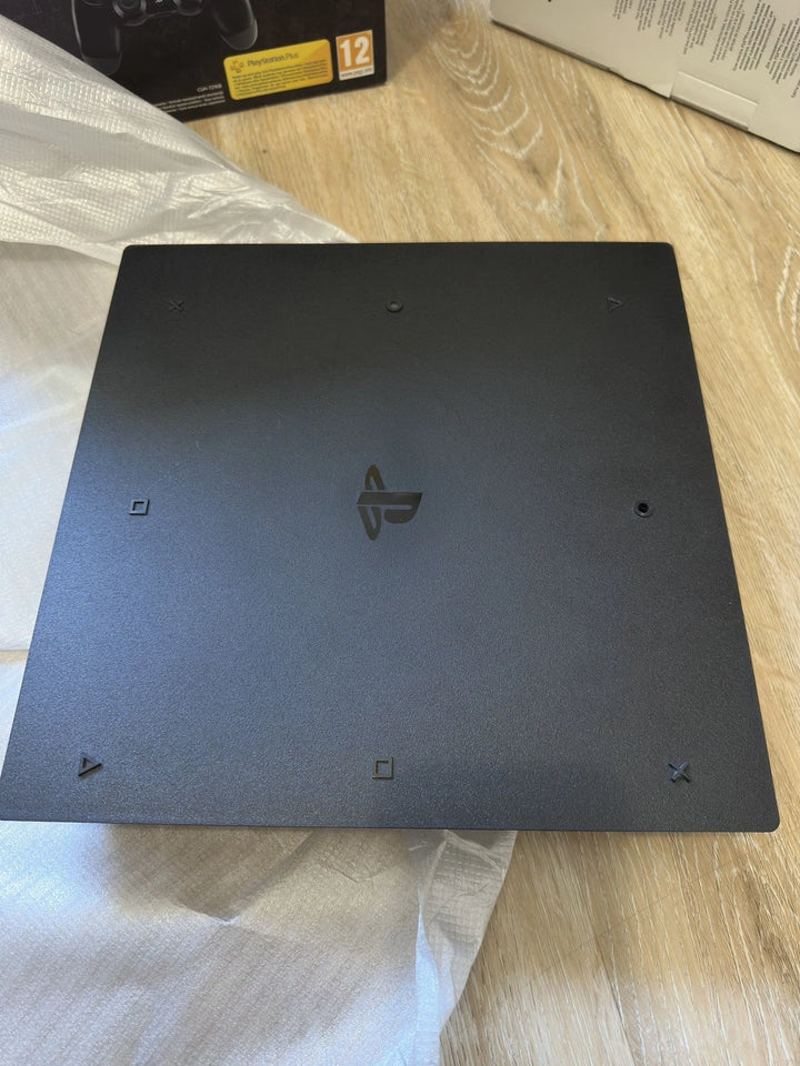 Sony PlayStation 4 Pro 1 To Édition Limitée Kingdom Hearts III – Console + Jeu
