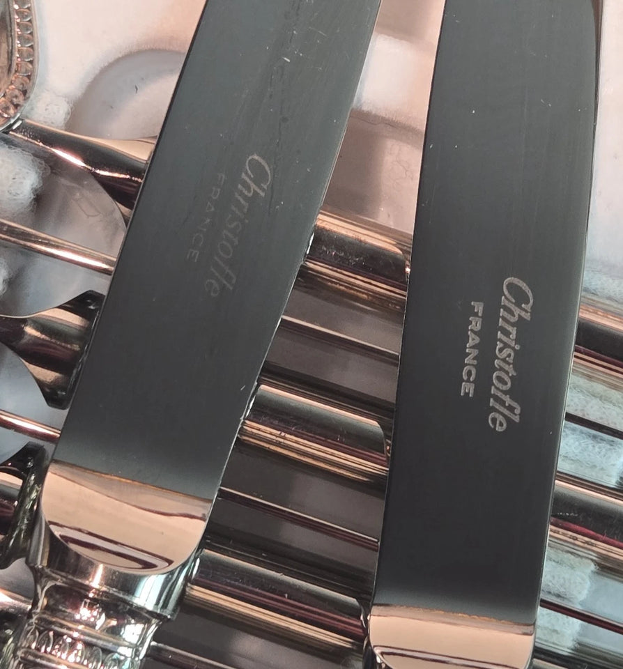 ménagère en métal argenté CHRISTOFLE / Modèle MALMAISON 47 pièces