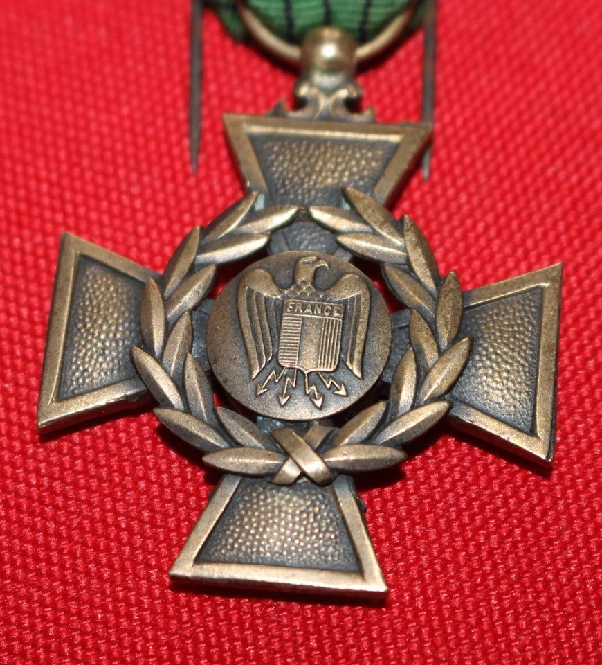 médaille croix de guerre legionnaire (LVF)  ww2