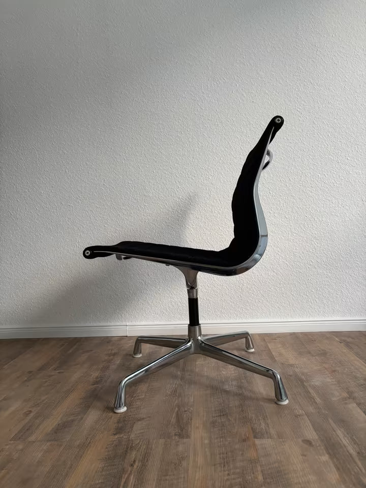 Chaise originale Herman Miller Vitra Eames en aluminium