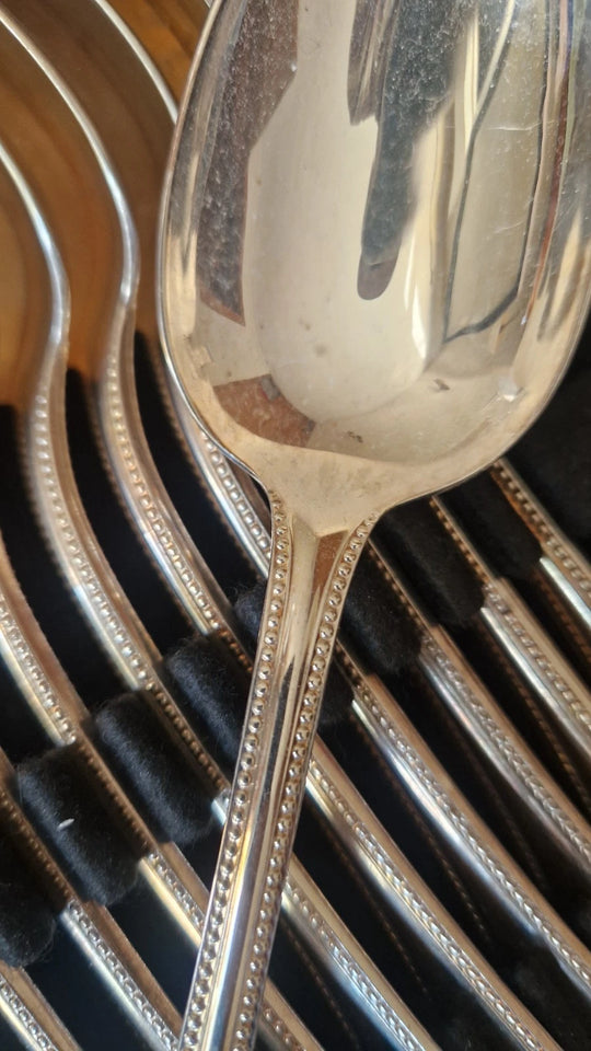 CHRISTOFLE PERLES : Ménagère de 125 pièces