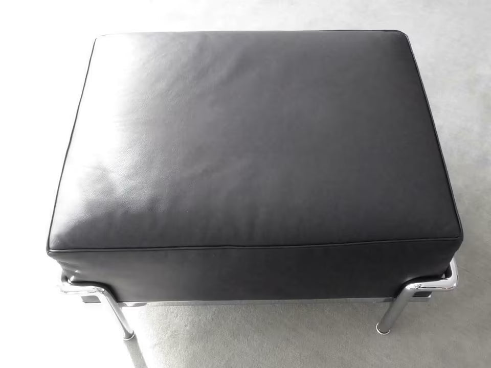 Tabouret Cassina Le Corbusier LC2 LC3 Cuir noir, Chrome,