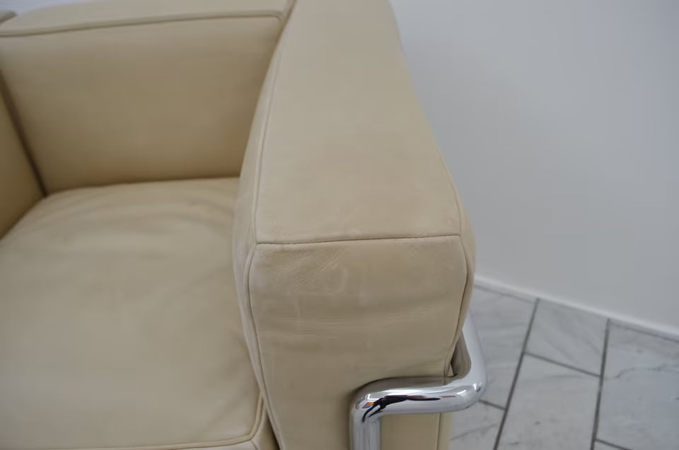 Fauteuil en cuir CASSINA LC2 Le Corbusier Z Cuir naturel 1v2