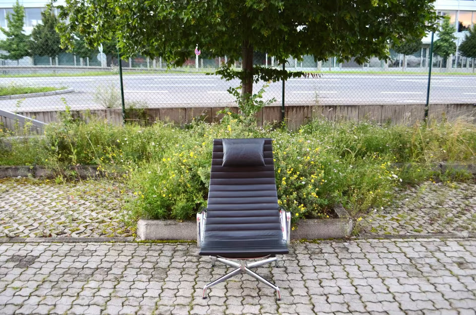 Fauteuil en cuir VITRA EA 124 ALUCHAIR EAMES Lounge