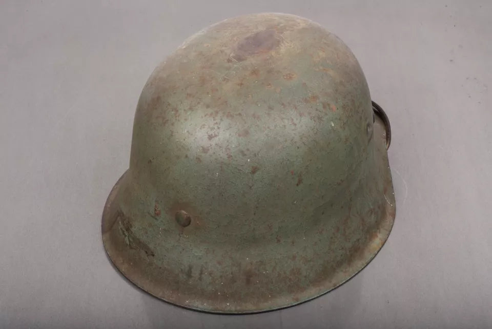 Casque allemand M42 camouflé German M42 camouflaged helmet ww2