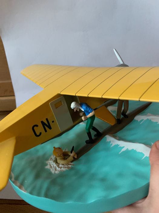 Tintin - Statuette Moulinsart 40027 - L'hydravion CN-3411 - (2011)